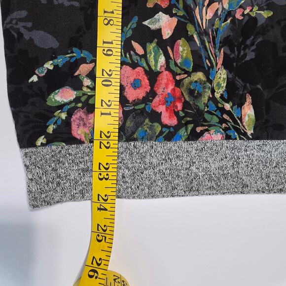 KUT From The Kloth Top Women XS Black Gray Floral Raglan Long Sleeve Casual - Picture 9 of 9